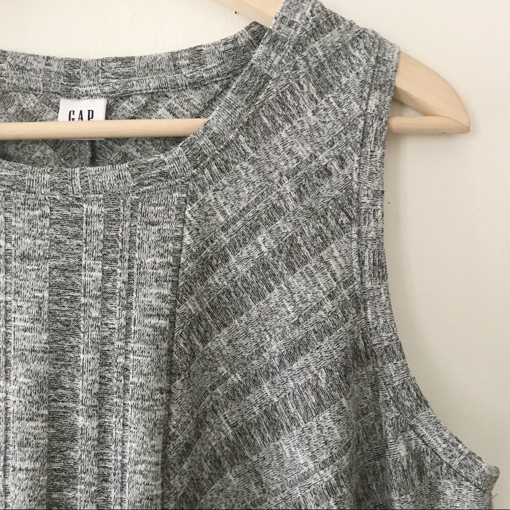 GAP Softspun Light Grey Marle Sleeveless Top Large - Picture 3 of 7